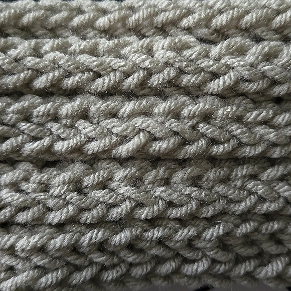 Handmade Knit Turban Headband - Picture 4 of 6